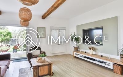 Maison - 202 m² - 6 pièces