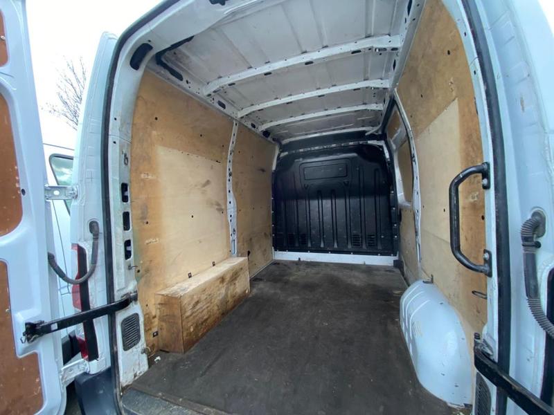 Renault Master L1 H2 dci 150 cv confort Clim Bluetooth régulateur attelage kit bois 16650 Ht