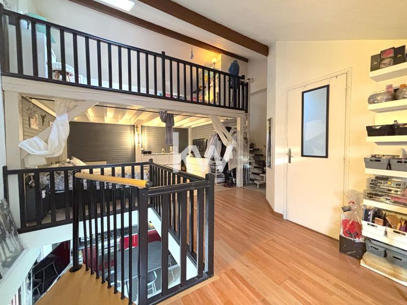 Appartement - 77 m² - 77 pièces