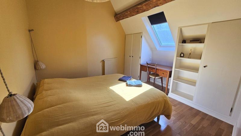 Maison - 235 m² - 9 pièces