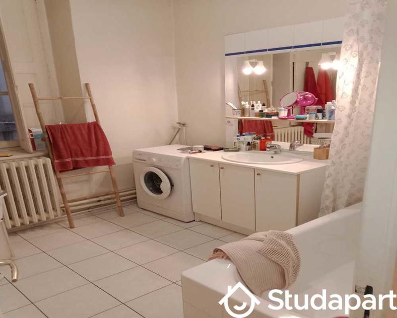 Chambre - 50 m² - 1 pièce