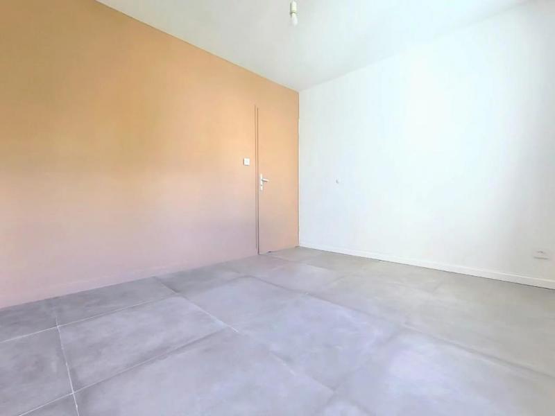 Duplex - 90 m² - 5 pièces