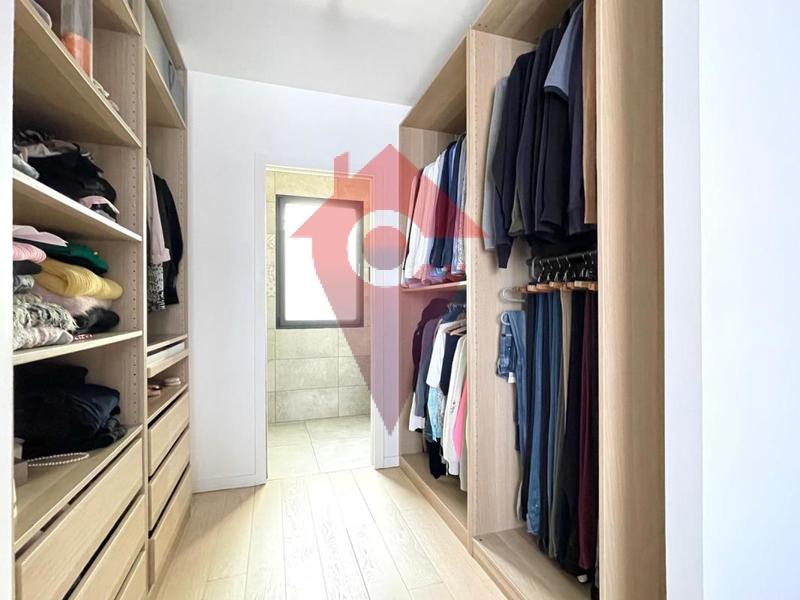 Maison - 111 m² - 4 pièces