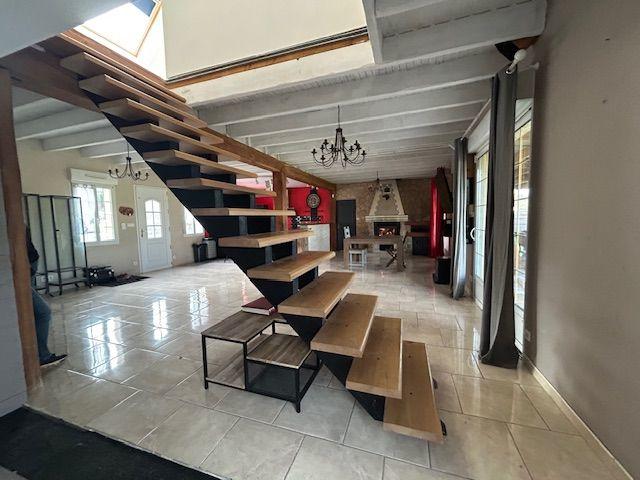 Maison - 160 m² - 4 pièces