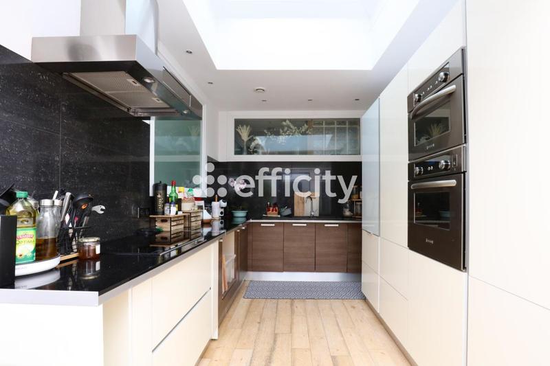 Appartement - 132 m² - 4 pièces