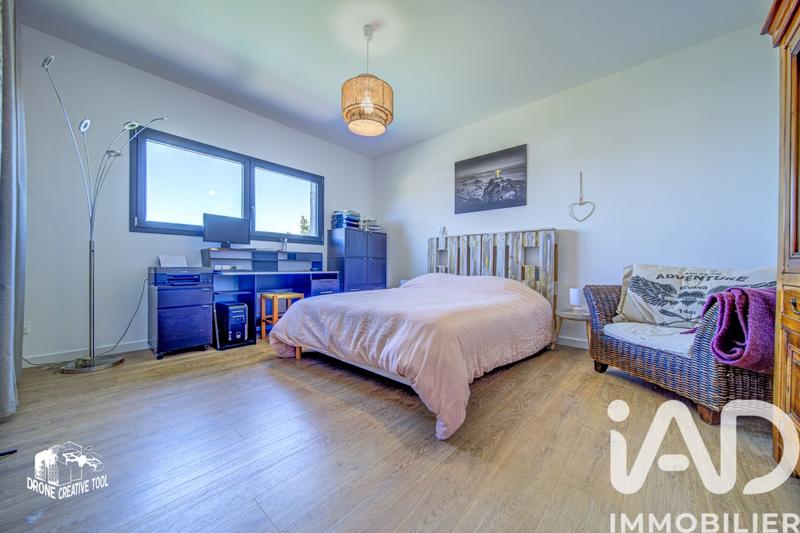 Maison - 181 m² - 7 pièces