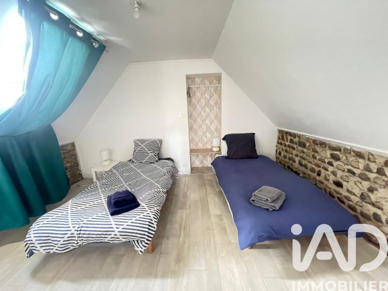 Maison - 207 m² - 4 pièces