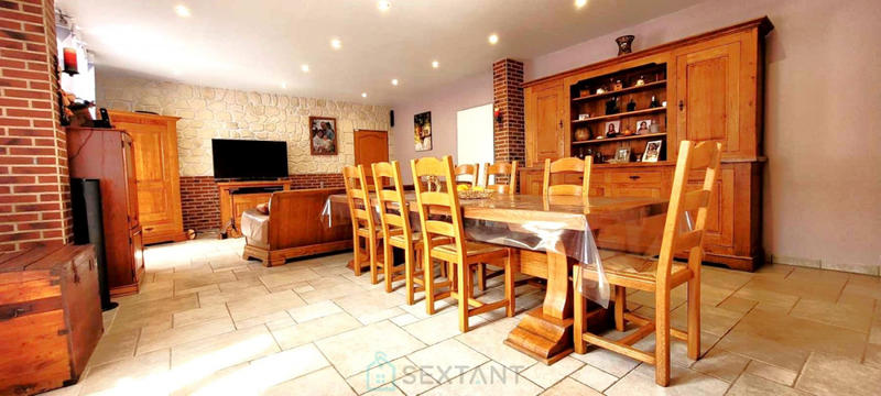 Maison - 223 m² - 8 pièces