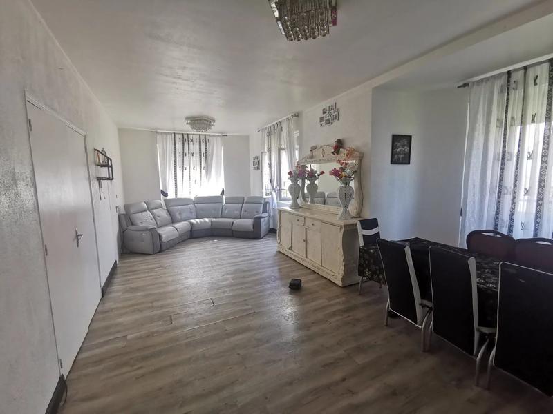 Maison - 133 m² - 5 pièces