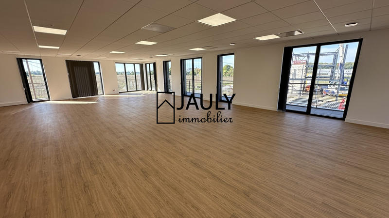 Local commercial - 910 m²