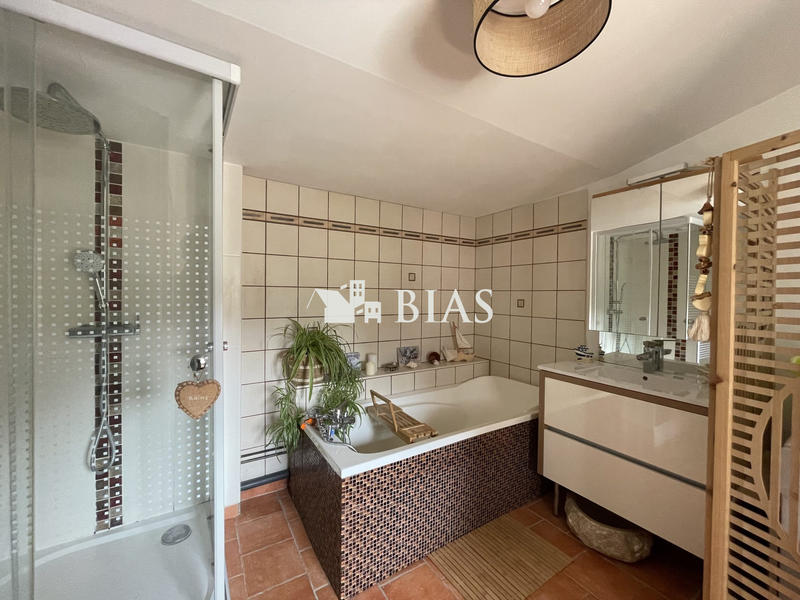 Maison - 89 m² - 5 pièces