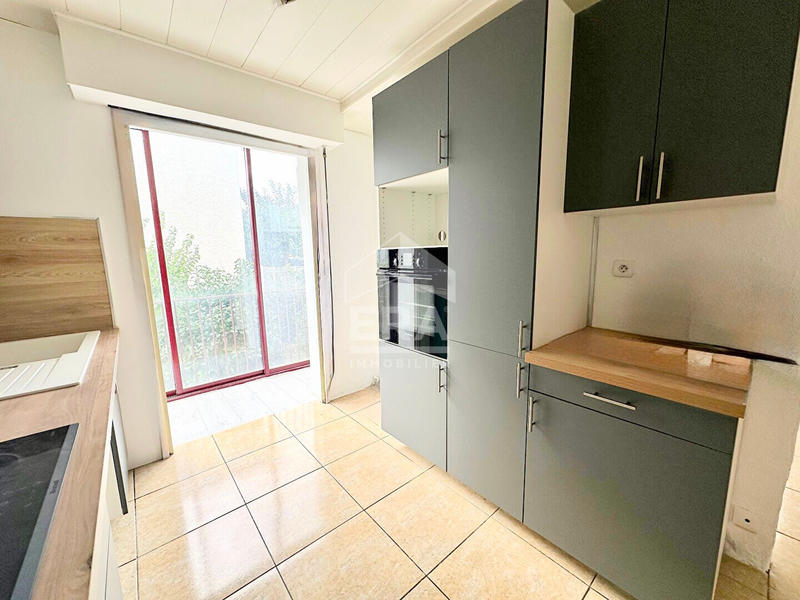 Appartement - 79 m² - 4 pièces