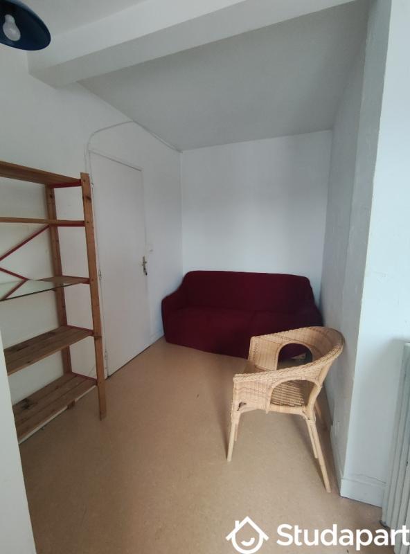 Chambre - 9 m² - 1 pièce