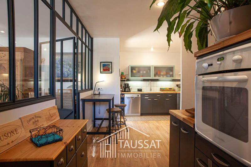 Maison - 147 m² - 6 pièces