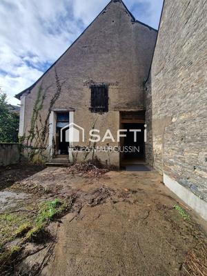 Maison - 99 m² - 7 pièces