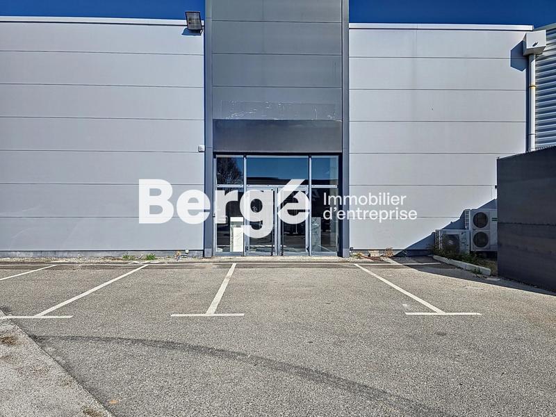 Local commercial - 213 m²