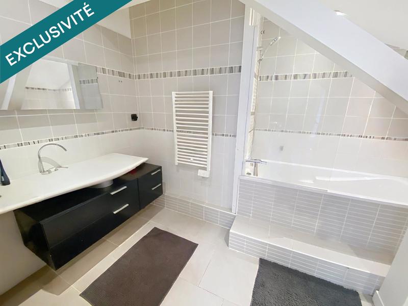 Appartement - 140 m² - 4 pièces