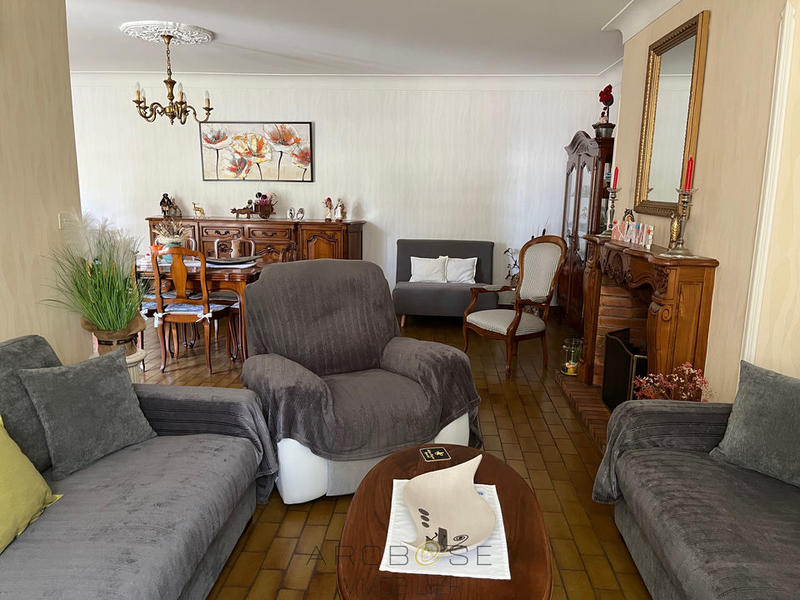 Villa - 102 m² - 4 pièces