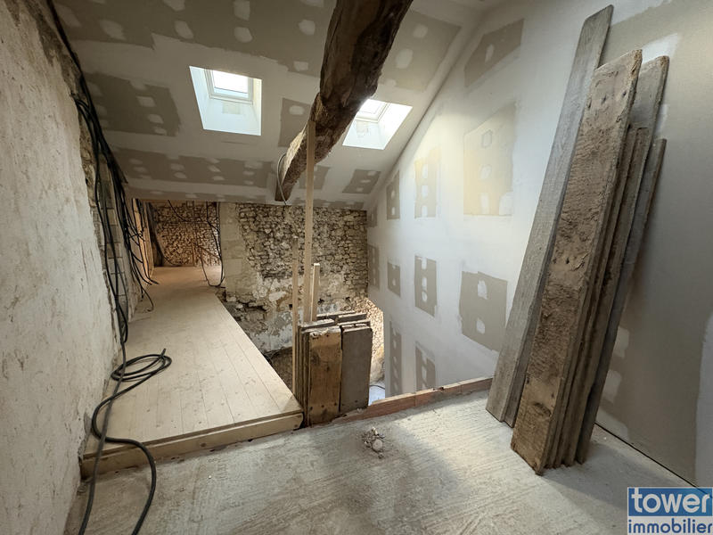 Maison de village - 307 m² - 7 pièces