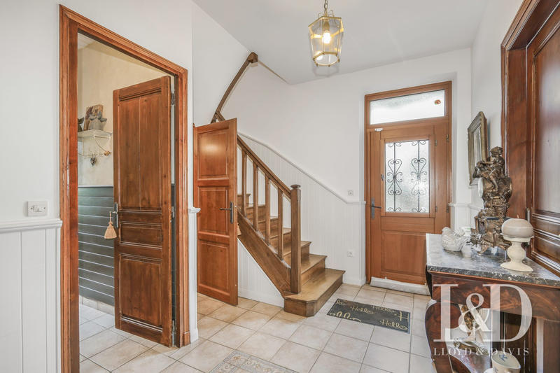 Maison - 170 m² - 6 pièces