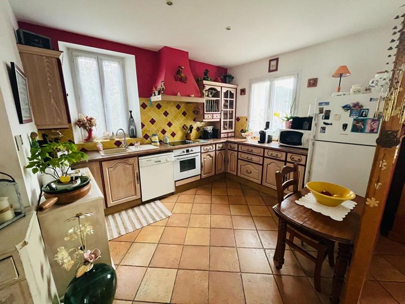 Maison - 184 m² - 7 pièces