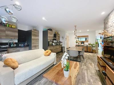 Appartement - 75 m² - 3 pièces