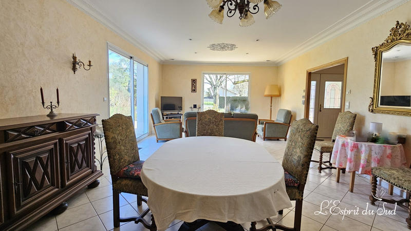 Maison - 138 m² - 5 pièces