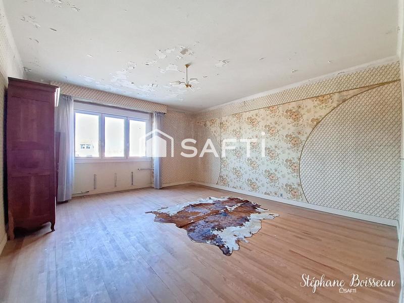 Maison - 201 m² - 6 pièces