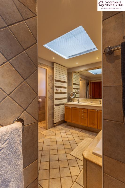 Propriété - 320 m² - 7 pièces