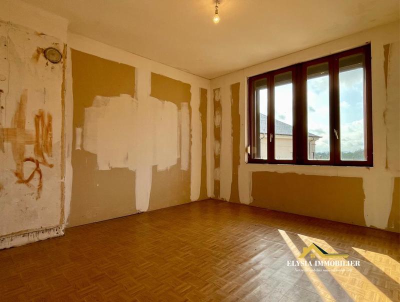 Maison - 95 m² - 6 pièces