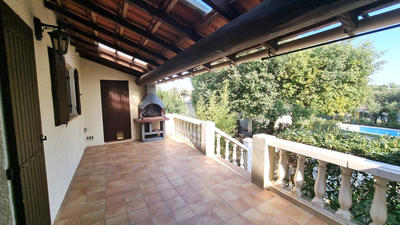 Maison - 121 m² - 6 pièces