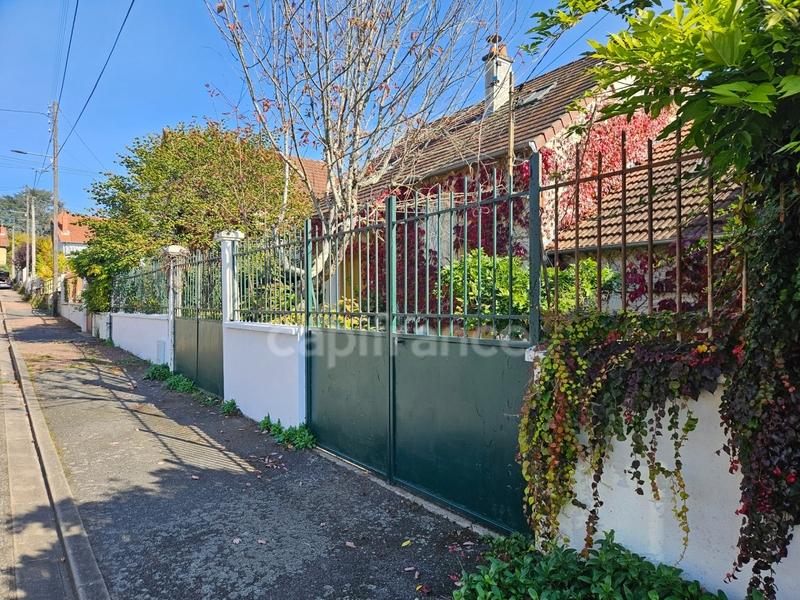 Maison - 106 m² - 5 pièces