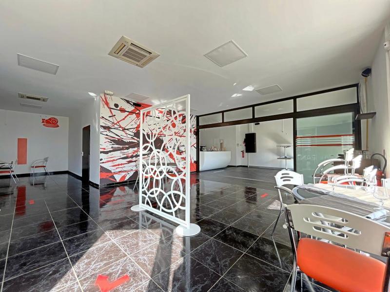 Appartement - 165 m² - 1 pièce