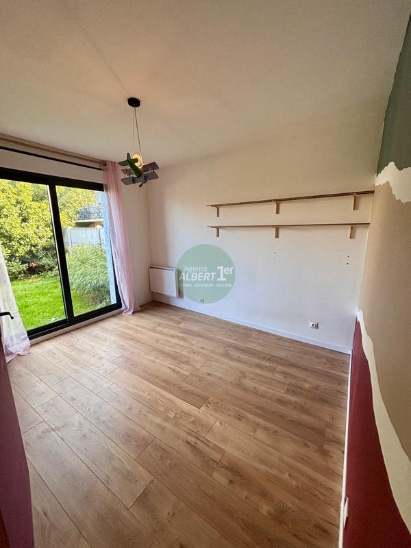 Maison - 111 m² - 4 pièces