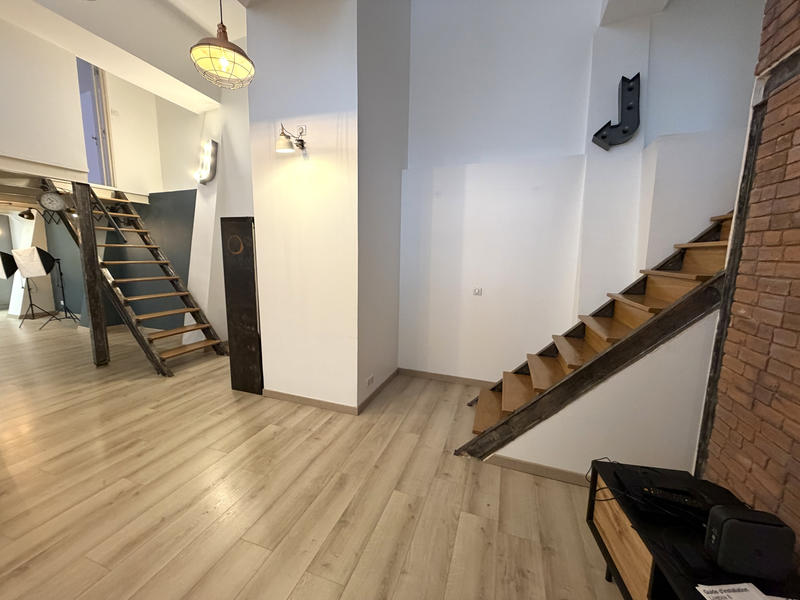 Appartement - 176 m² - 5 pièces