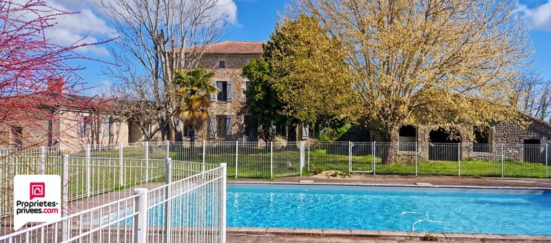 Maison - 520 m² - 17 pièces