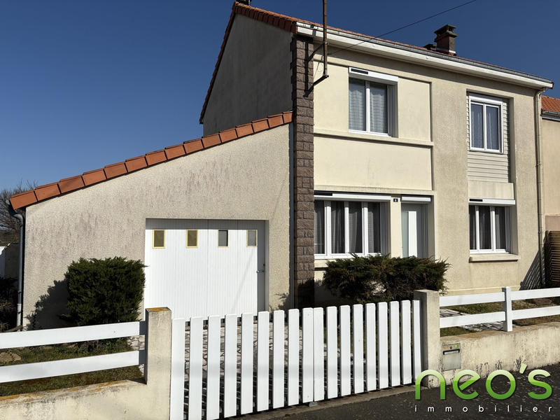 Maison - 85 m² - 5 pièces