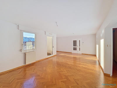 Appartement - 145 m² - 6 pièces