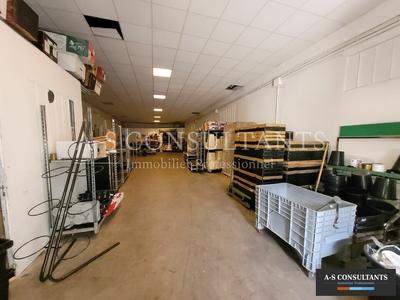Local d'activité / Entrepôt - 380 m²