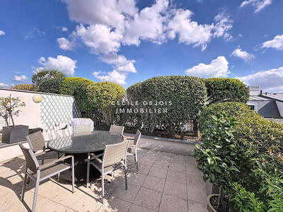 Appartement - 90 m² - 4 pièces