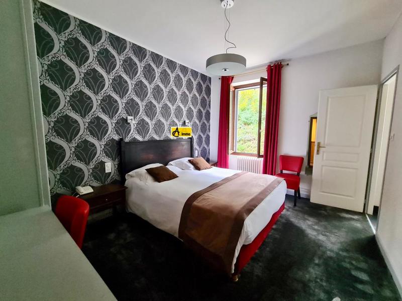 Bureau - 756 m² - 17 pièces