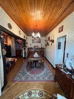 Maison traditionnelle - 90 m² - 4 pièces