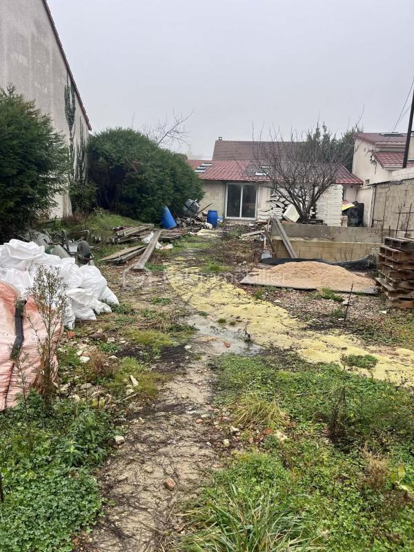 Maison - 200 m² - 4 pièces