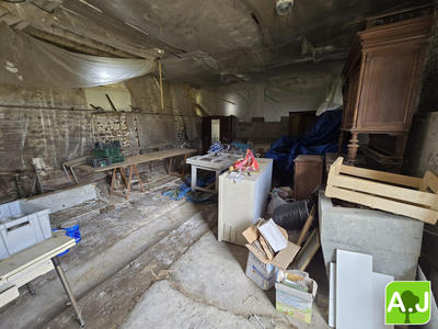 Maison ancienne - 200 m² - 1 pièce