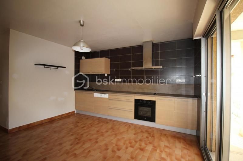 Appartement - 92 m² - 4 pièces