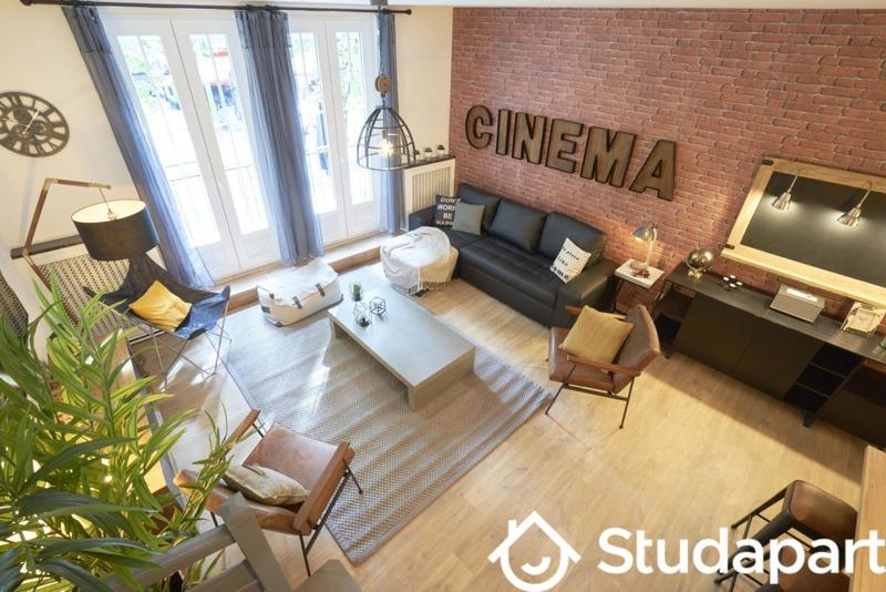 Chambre - 11 m² - 1 pièce