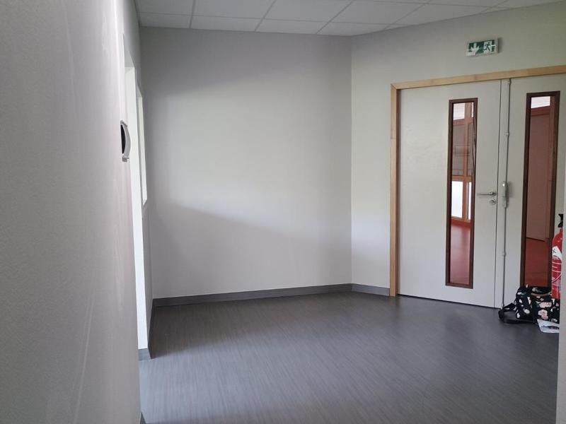 Bureau - 131 m² - 7 pièces