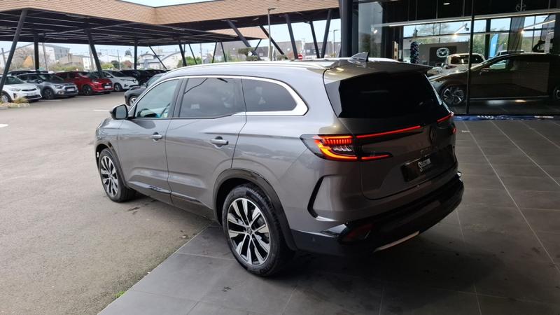 Renault Espace VI techno E-Tech full hybrid 200-24