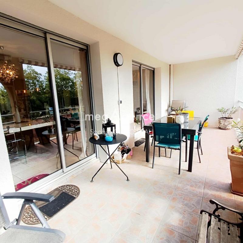 Appartement - 97 m² - 5 pièces