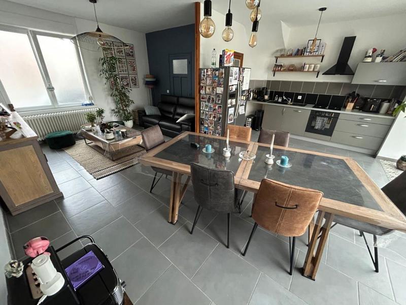 Maison - 110 m² - 8 pièces